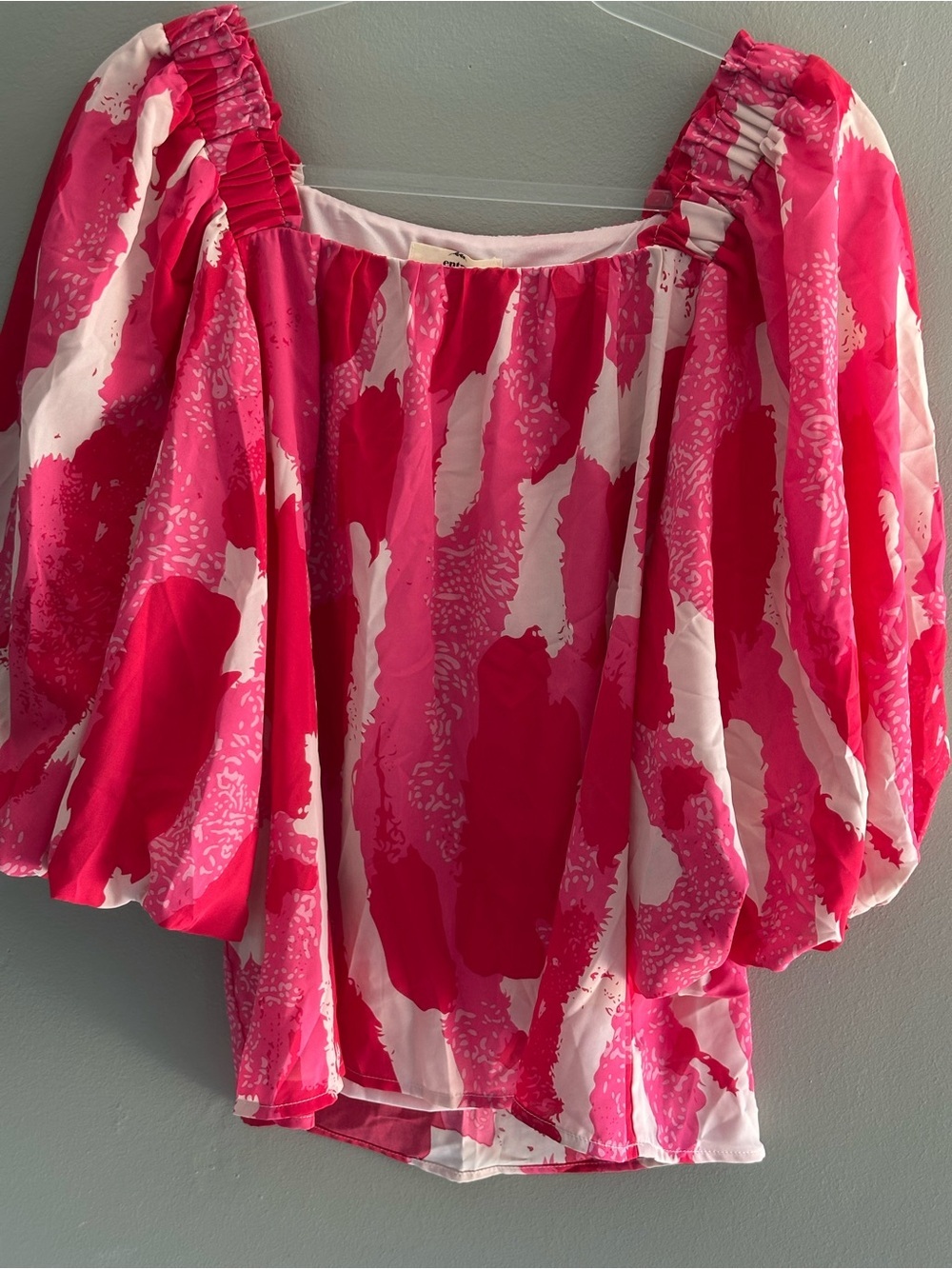 entro Pink and White Printed Off-Shoulder Blouse
